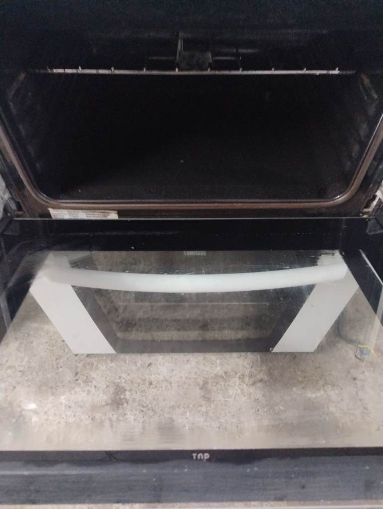 Electric cooker ceramic FREE DELIVERY 