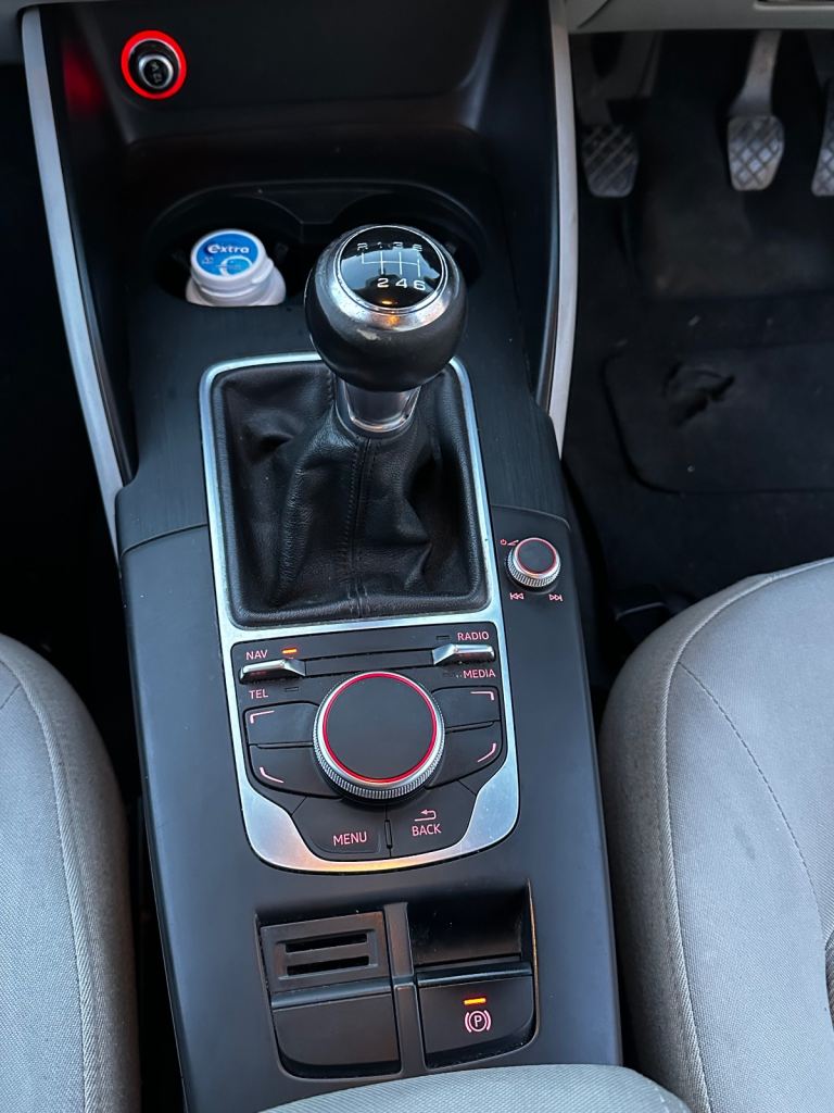 Audi, A3, Hatchback, 2015, Manual, 1598 (cc), 3 doors