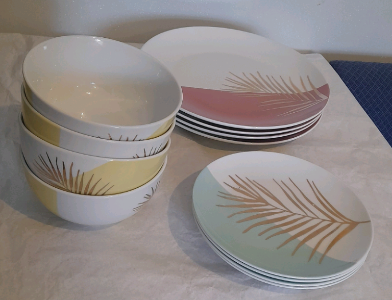 Gold Palm Tree Leaf Dinner Set 12pcs