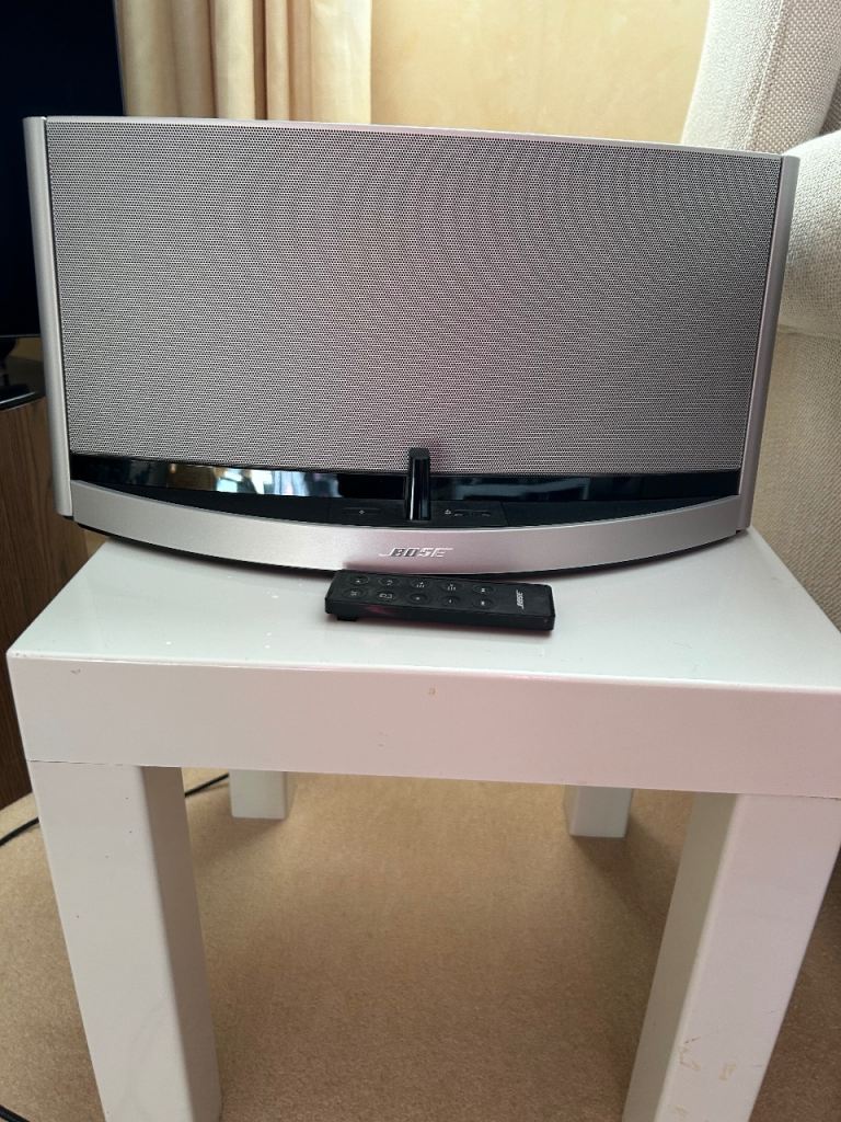 Bose Speaker and iPod 