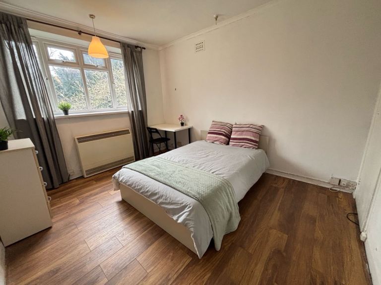 🍁Spacious Double Room – Clapham Junction, SW11📍