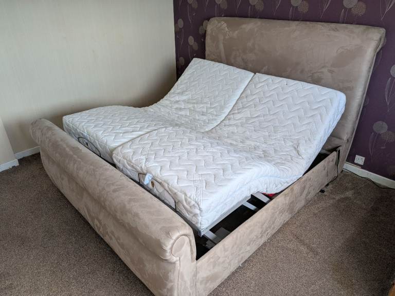 Super King Electric Adjustable Profiling Bed