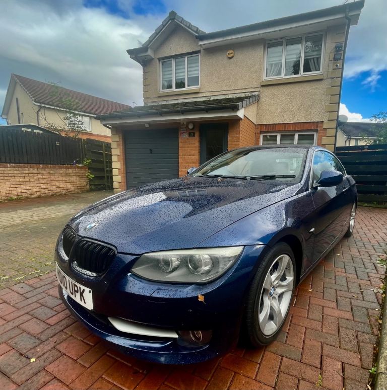 BMW 320i Automatic convertible 2010