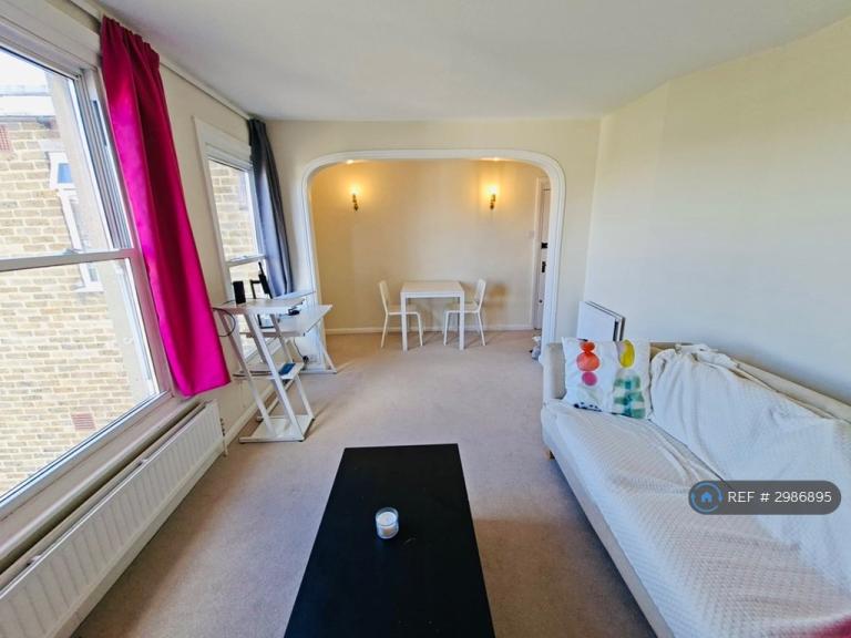 2 bedroom flat in London, London, W14 (2 bed) (#2986895)