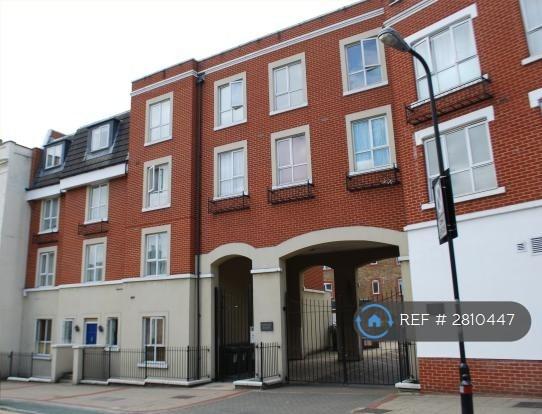 1 bedroom flat in Coopers Court, London, W3 (1 bed) (#2810447)