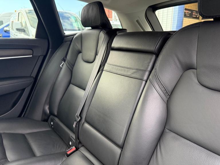 2018 Volvo V90 2.0 D4 Cross Country Pro 5dr AWD Geartronic ESTATE DIESEL Automatic