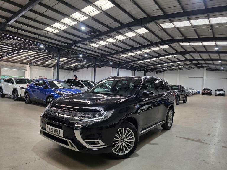 2019 Mitsubishi Outlander 2.4h TwinMotor 13.8kWh 4h CVT 4WD Euro 6 (s/s) 5dr ESTATE Petrol/Electr...