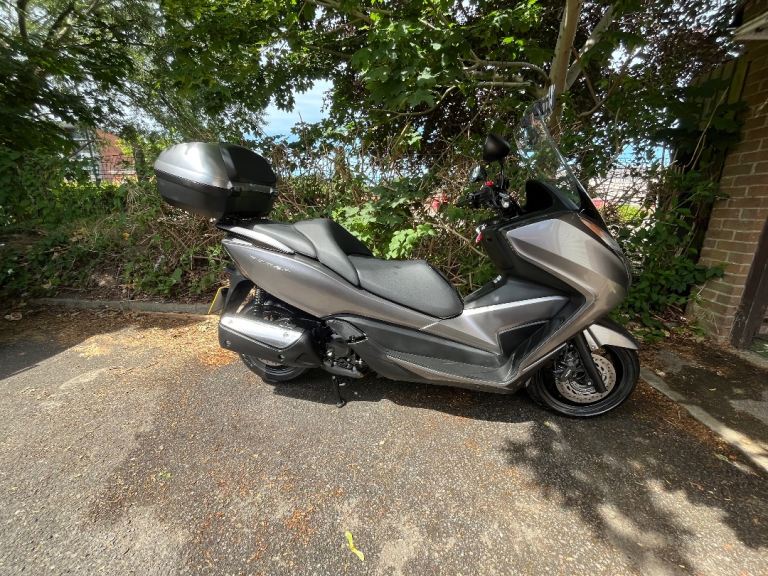 HONDA FORZA 300 Maxi Scooter