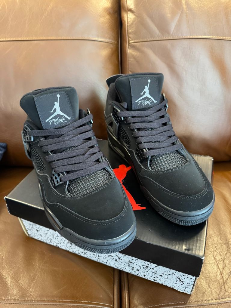 Jordan 4 Black cats 