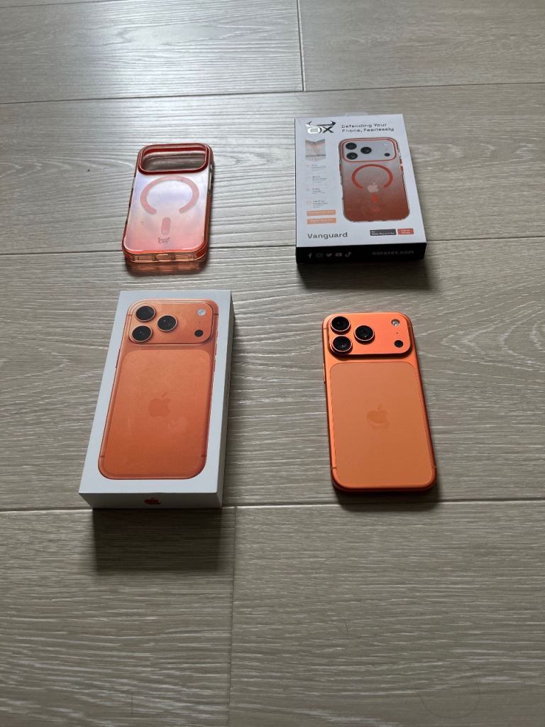 Apple iPhone 17 pro orange 