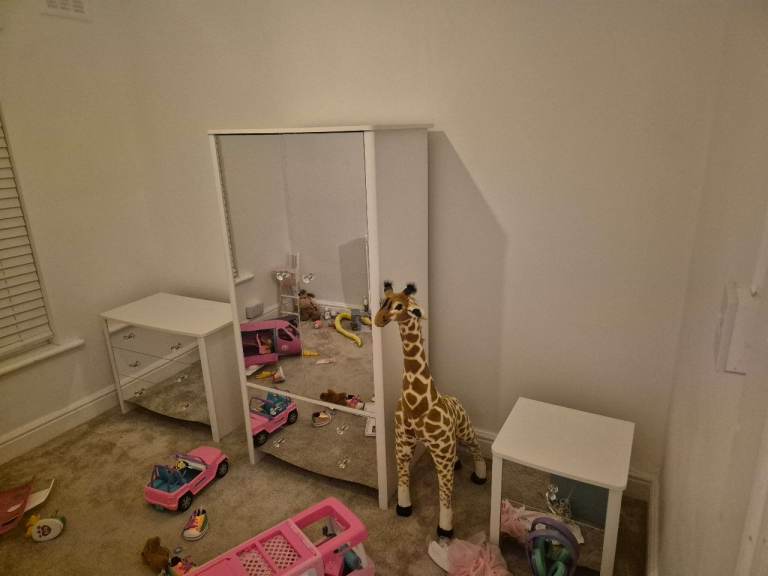 3-Piece Children’s Bedroom Furniture Set – White