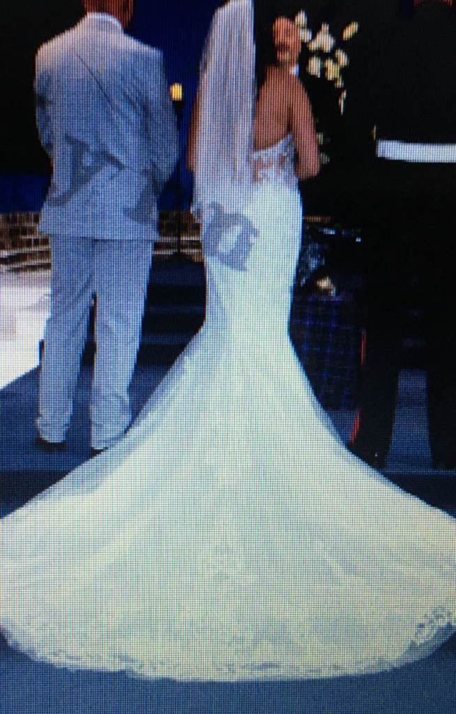 Absolutely Stunning Bespoke Kenneth Winston Wedding Dress 