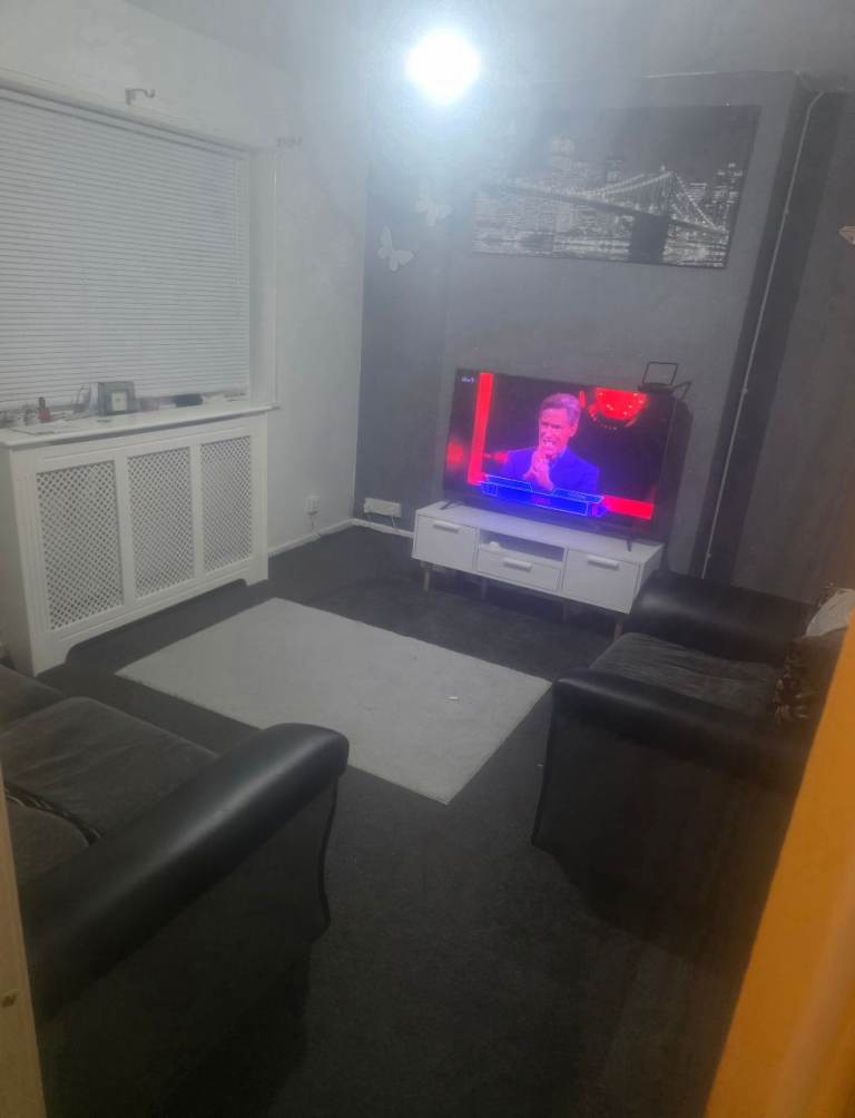 🏡 3 bed + dining room for exchange 🏡