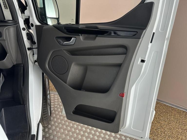 2023 Ford Transit Custom 2.0 EcoBlue 170ps Low Roof Limited Van PANEL VAN DIESEL Manual