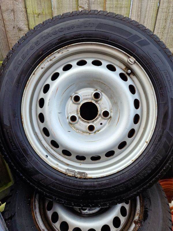 VW Transporter T5 T5.1 T6 T6.1 Wheels and Tyres