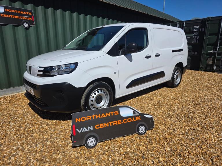 2024 Peugeot Partner 950 1.5 BlueHDi 100 Professional L2 LWB Van * PLUS VAT * PANEL VAN Diesel Ma...