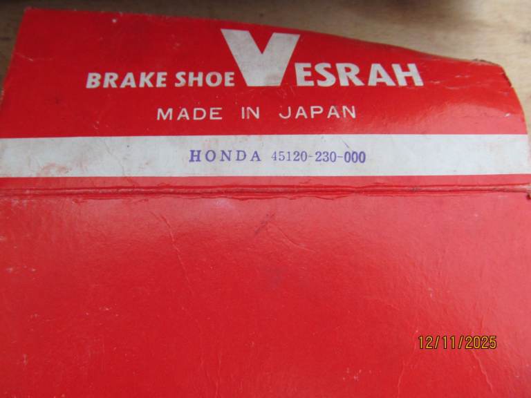 NOS Honda CD175 brake shoes Vesrah VB135 eq to EBC H306