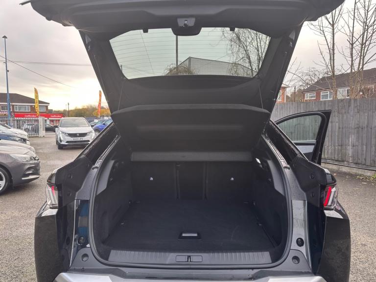 2025 Peugeot 3008 1.2 Hybrid 136 Allure 5dr e-DSC6 HATCHBACK Petrol Semi Automatic