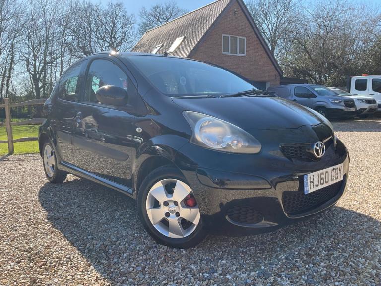2010 Toyota AYGO 1.0 VVT-i Black 5dr HATCHBACK Petrol Manual