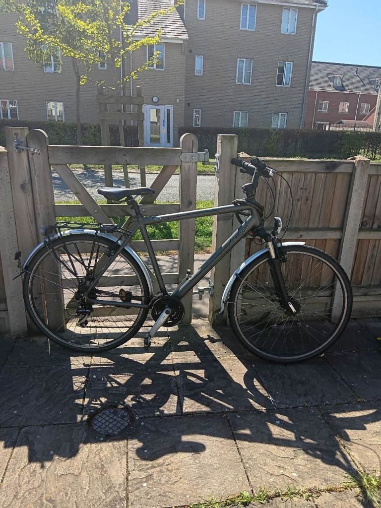 bike bicycle cycle 28 inch btwin like new excellent condition for sale £100 ????