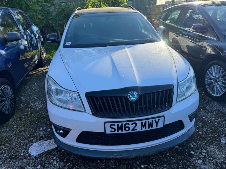 2012 Skoda Octavia 2.0 TDI CR vRS Blackline 5dr ESTATE Diesel Manual