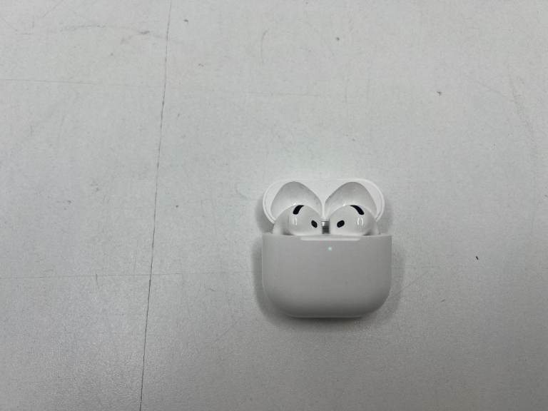 apple airpods 4