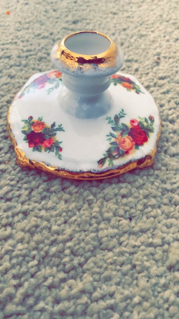 Old country roses candle stick