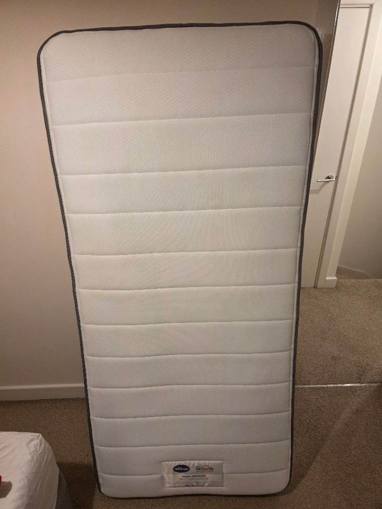 Silentnight Healthy Growth Kids Single Mattress, 600 Pocket Sprung, Good Condition