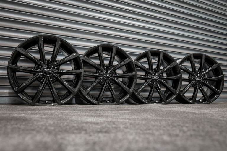 *Refurbished* Genuine 17" Audi TT Alloy Wheels 5x112 S-Line