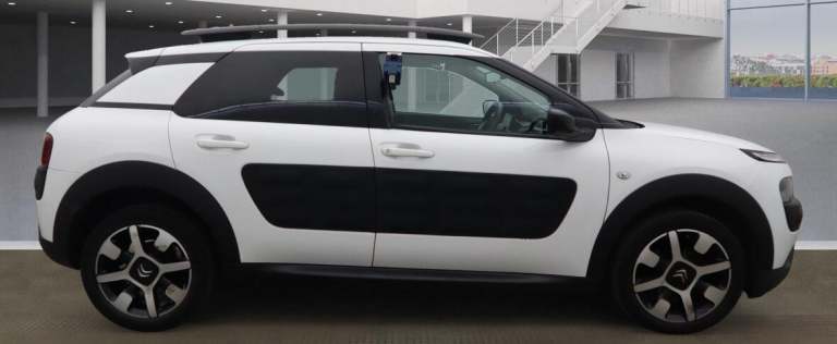 2017 Citroen C4 Cactus 1.6 BlueHDi Flair 5dr ETG6 HATCHBACK DIESEL Automatic