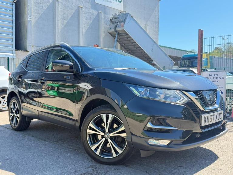 2017 Nissan Qashqai 1.2 DiG-T N-Connecta 5dr HATCHBACK PETROL Manual