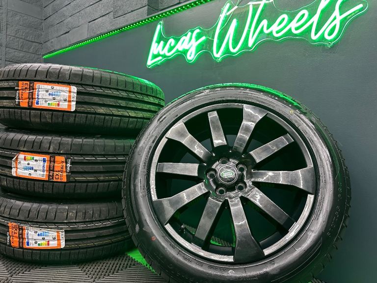 Land Rover Freelander 2 19 inch HST’s powder coated Shadow Chrome Alloy wheels & NEW tyres!