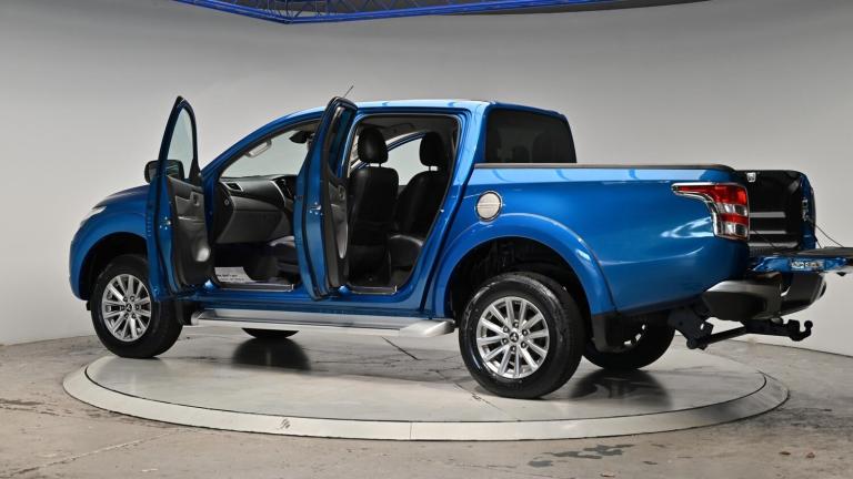 2019 Mitsubishi L200 2.4 DI-D DC Barbarian 4WD Euro 6 4dr PICK UP Diesel Manual