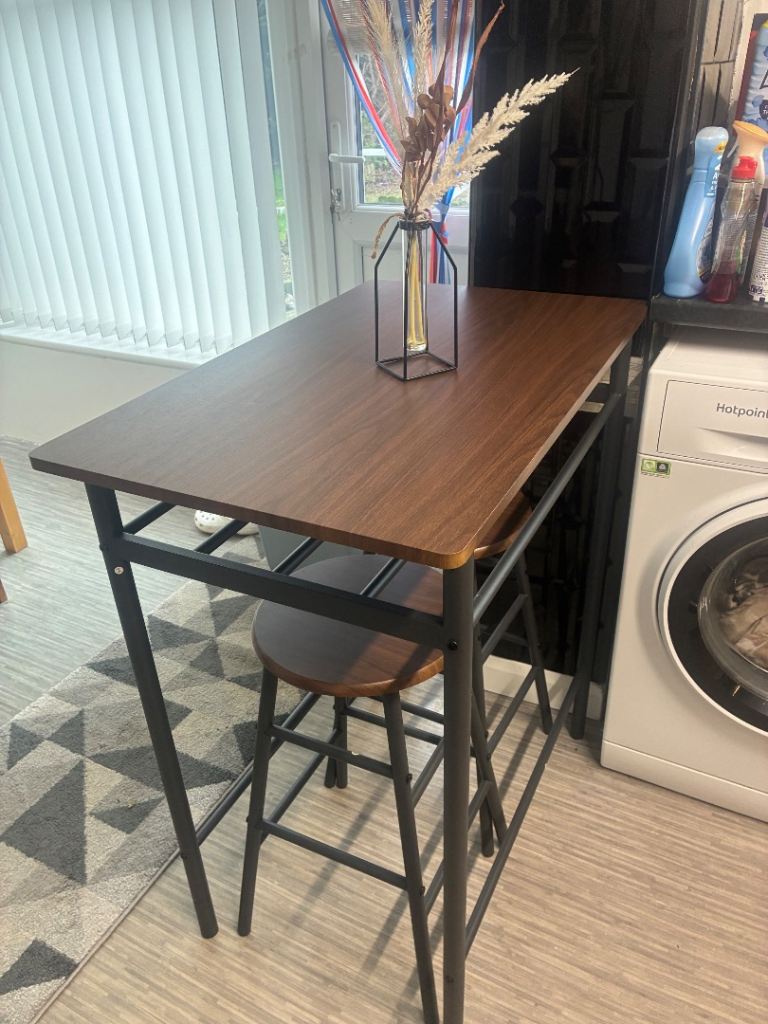 Rustic breakfast bar