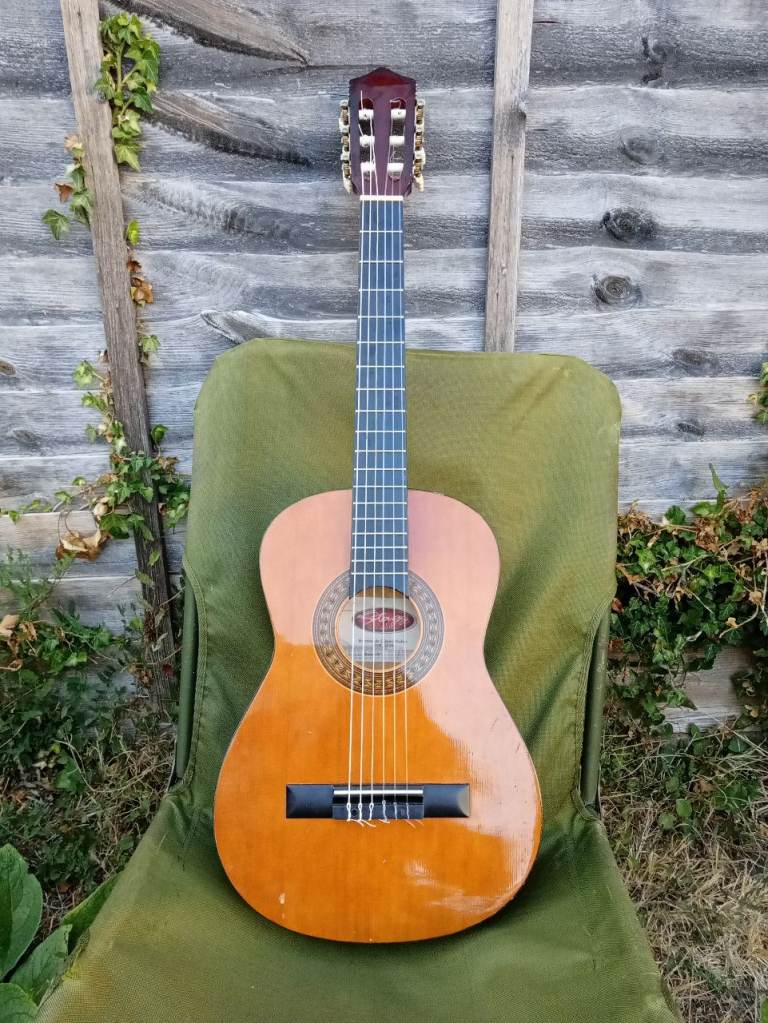 Acoustic Guitar - Good Condition, Natural Wood Finish