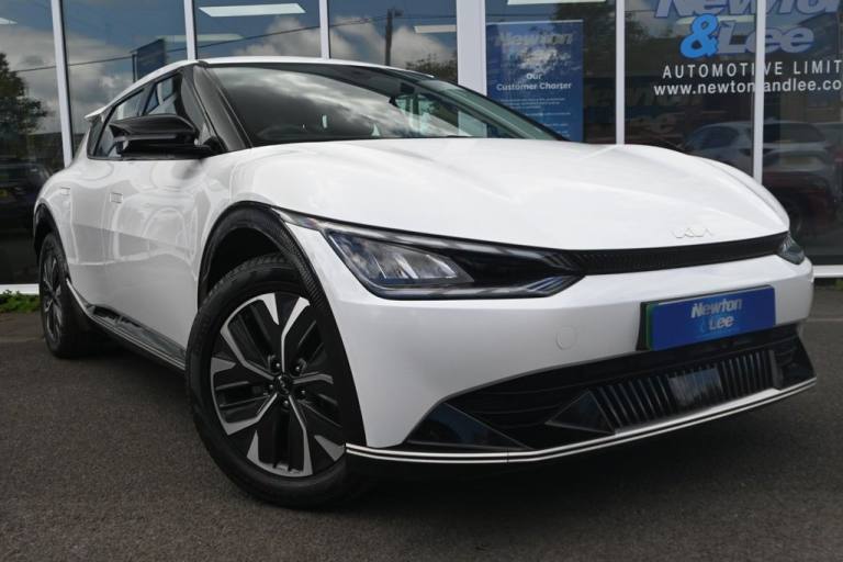 2022 Kia EV6 77.4kWh Air Hatchback 5dr Electric Auto (225 bhp) Hatchback ELECTRIC Automatic