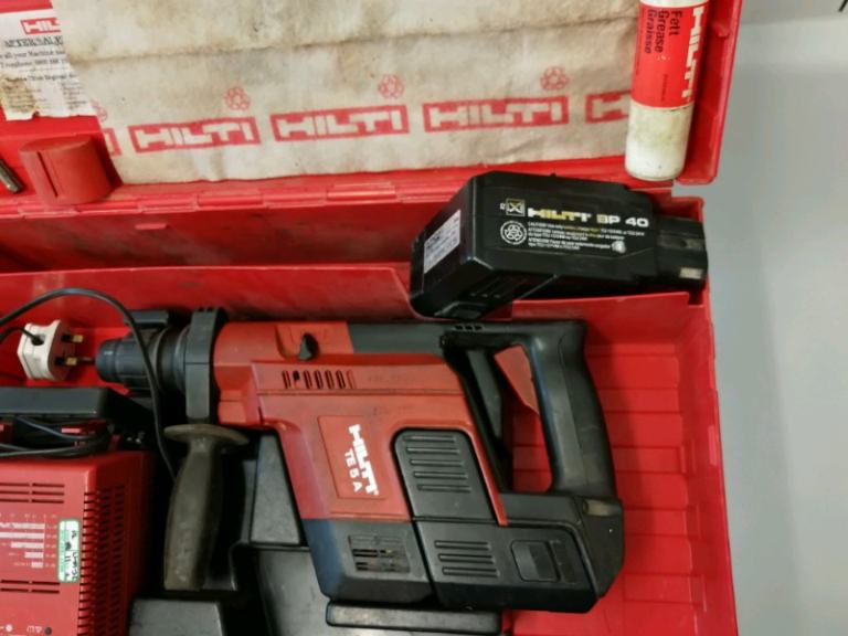 Hilti TE 5A x 2 drills and two brand new heavy-duty batteries. Fully working 