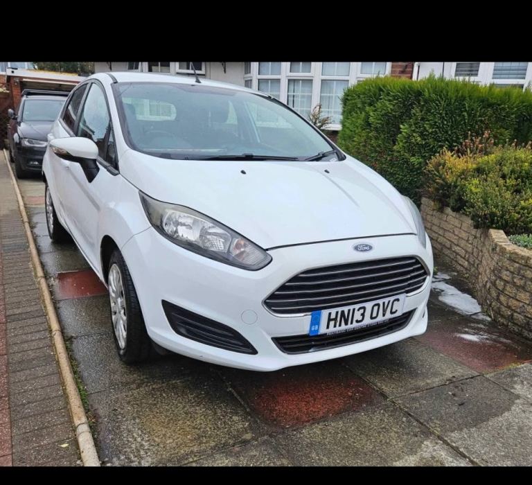 Ford, FIESTA, Hatchback, 2013, Manual, 1498 (cc), 5 doors