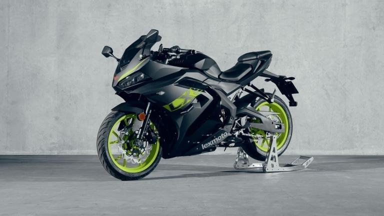 Lexmoto LXS 125 125cc 2025 learner legal ride at 17 BRAND NEW