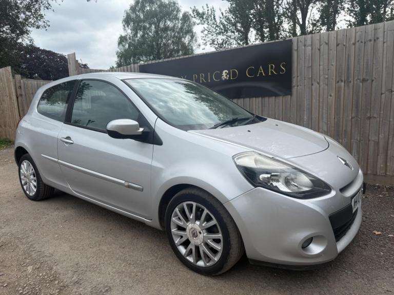 2010 Renault Clio 1.5 dCi Dynamique TomTom Euro 4 3dr HATCHBACK Diesel Manual