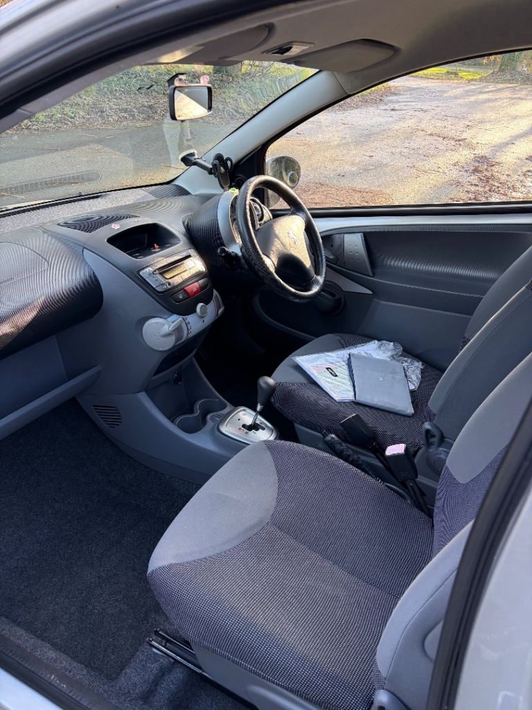 Peugeot, 107, 3 Door Automatic. FSH - Excellent Condition - £20 Road Tax