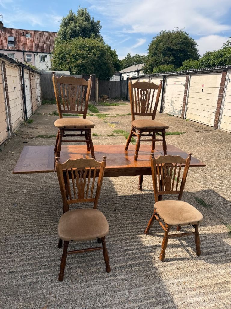 Vintage Extendable Solid Wooden Dining Table & 4 Chairs