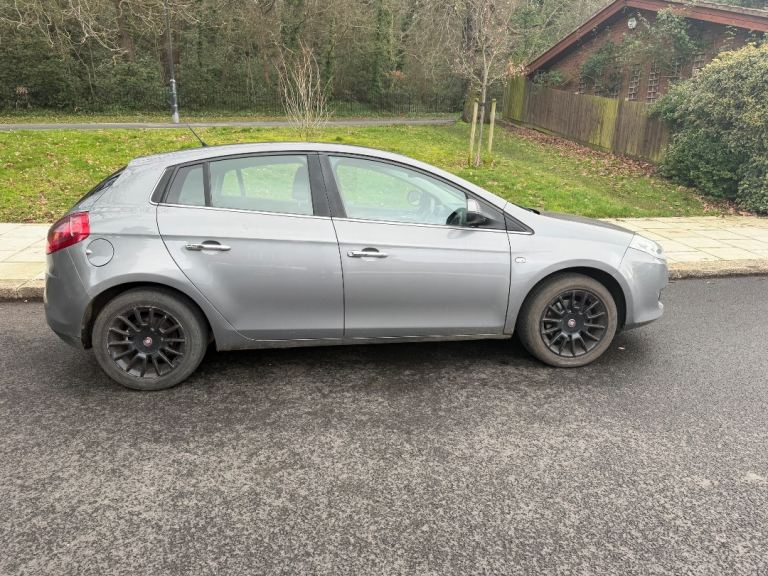 Fiat, BRAVO, Hatchback, 2011, Multijet 105 Dynamic ECO, £35 Road Tax