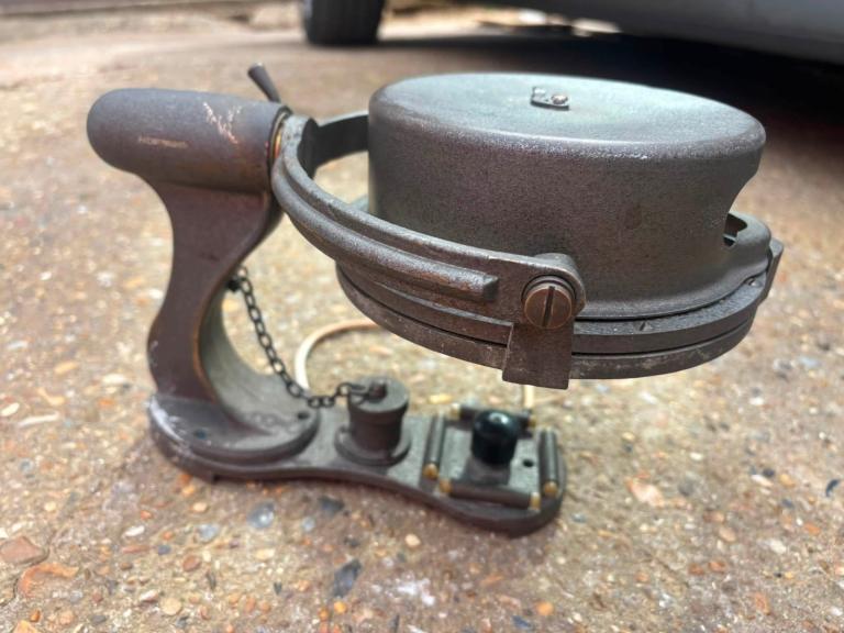 Vintage Henry Browne & Son Marine Compass – Fair Condition