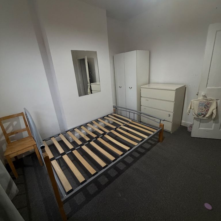 Room for rent 