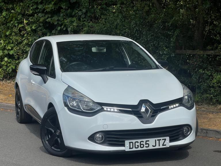 2015 Renault Clio 1.5 dCi 90 ECO Dynamique Nav 5dr HATCHBACK Diesel Manual