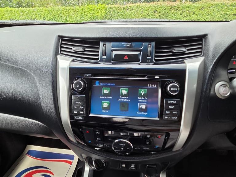 2016 Nissan Navara Double Cab Pick Up Tekna 2.3dCi 190 4WD PICK UP DIESEL Manual