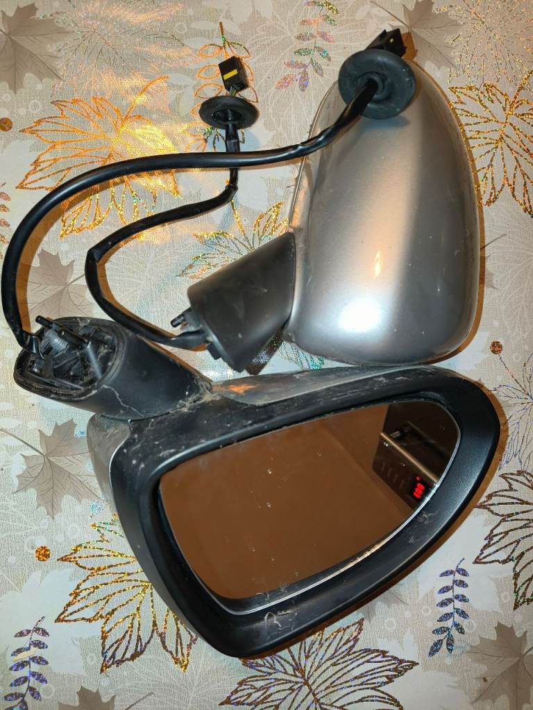 Electric wing mirrors