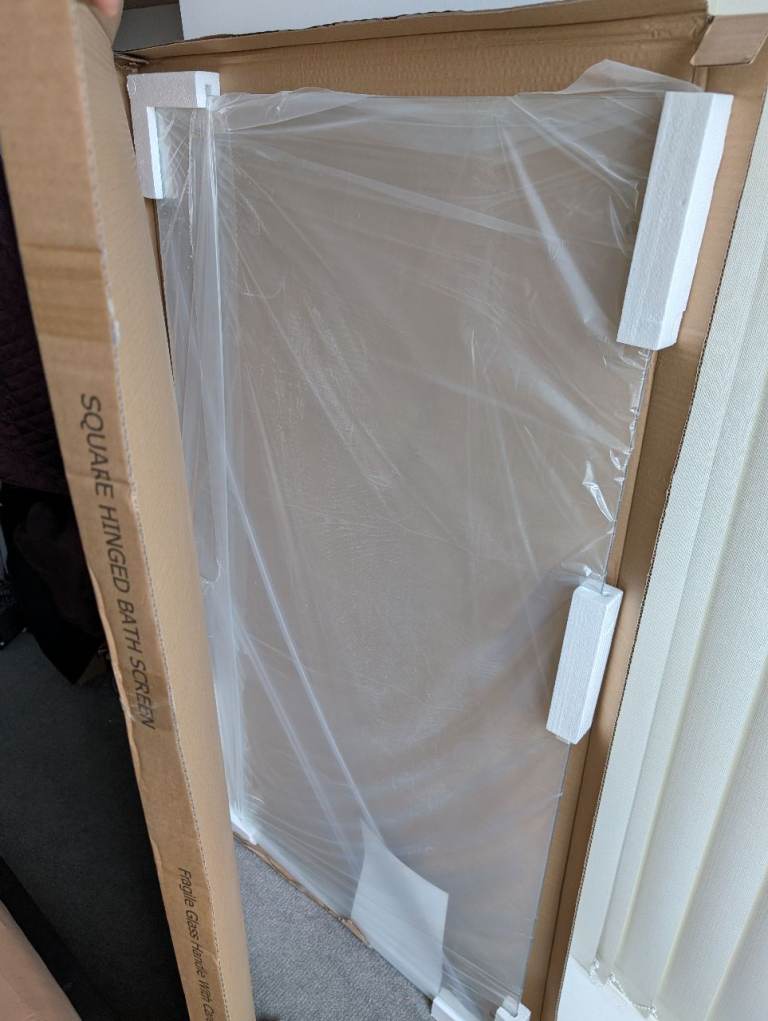 1400 Hinged Square Bath Screen