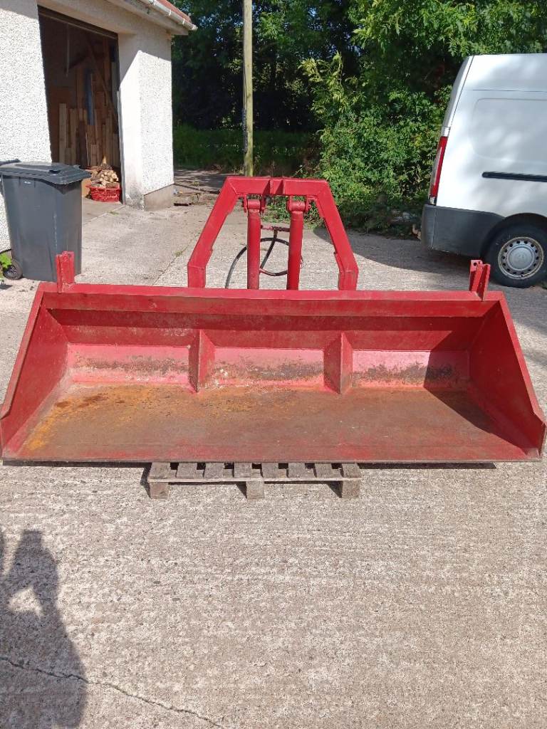 Power linkbox 7.5 feet wide